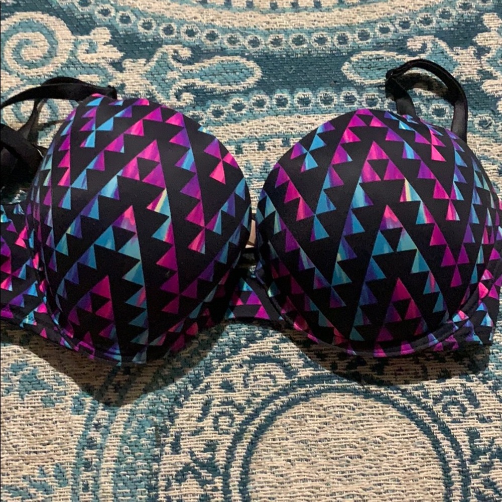 PINK VS 34D bra
